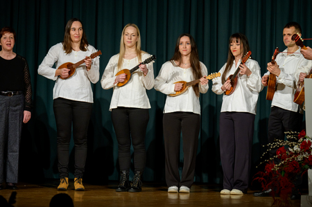 Nastop tamburašev in Navratilovih pevcev - Osrednja obcinska prireditev ob slovenskem kulturnem prazniku